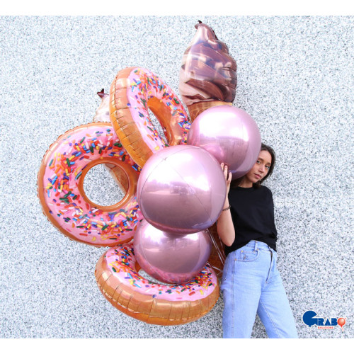 30 inch Mighty Pic Donut Foil balloon